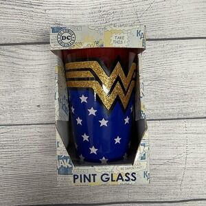 WONDER WOMAN WB DC Comics Originals Glitter Logo Pint Glass 16oz Tumbler NEW